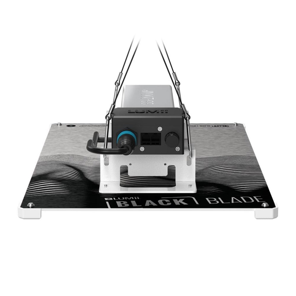 LUMii BLACK Blade LED - 200w Grow Light - GrowPro Hydroponics Ltd